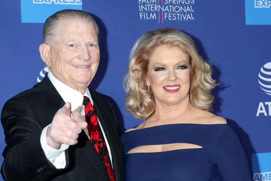 Mary Hart husband