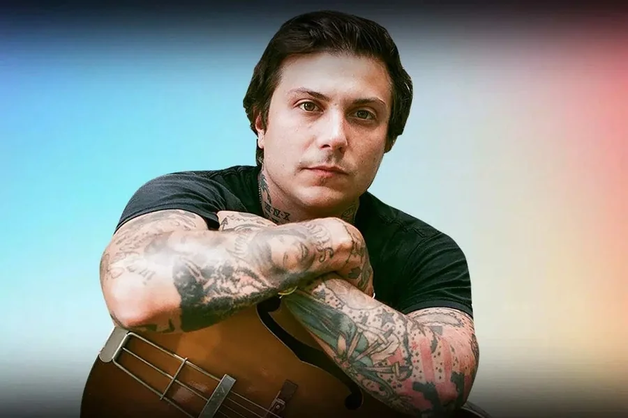 frank iero height