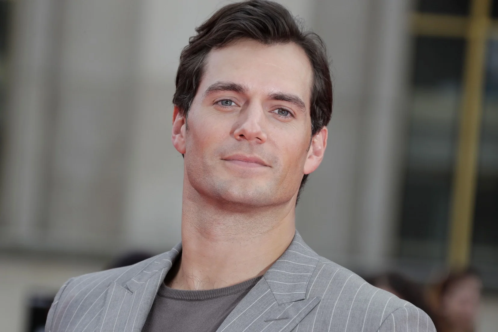 Henry Cavill Height and Weight